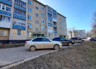 Продаю 2-ком. квартиру, 43.3 м2, поселок Майский, улица 9-й Пятилетки, 7