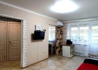 Трехкомнатная квартира на продажу, 54.2 м2, Ставропольский край, Красная улица, 2