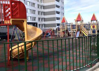 Продам 2-ком. квартиру, 68.3 м2, Белгород, ЖК Малахит, Кирпичная улица, 65