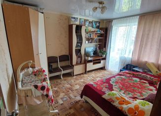 Продаю двухкомнатную квартиру, 32 м2, Урай, микрорайон Западный, 21