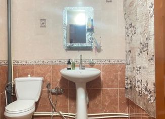 Продаю четырехкомнатную квартиру, 101 м2, Дербент, улица Оскара, 20Г