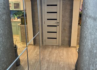 Продам 4-ком. квартиру, 70 м2, Миллерово, Донецкая улица, 104