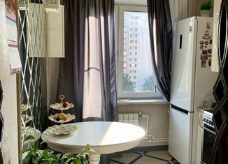 Продаю двухкомнатную квартиру, 46 м2, Москва, улица Декабристов, 21, улица Декабристов