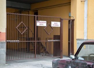 Продаю 2-ком. квартиру, 56 м2, Ставрополь, улица Ленина, 318/2, микрорайон №5