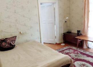 Продаю 2-комнатную квартиру, 43 м2, Рубцовск, Комсомольская улица, 107
