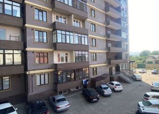Продам четырехкомнатную квартиру, 120 м2, Черкесск, Международная улица, 170