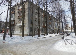 Сдам в аренду 1-комнатную квартиру, 31 м2, Колпино, Новгородская улица, 3