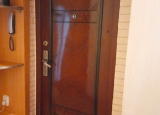 Продается трехкомнатная квартира, 53.9 м2, Богданович, 3-Й-Квартал, 6