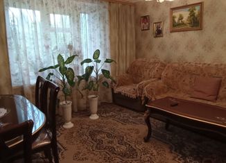 Продается 3-комнатная квартира, 70 м2, Владикавказ, улица Генерала Дзусова, 3к4, 13-й микрорайон
