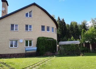 Сдается в аренду дом, 200 м2, деревня Якшино, Лесная улица