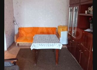 Продажа 3-комнатной квартиры, 44 м2, Вольск, улица Плеханова, 8Б