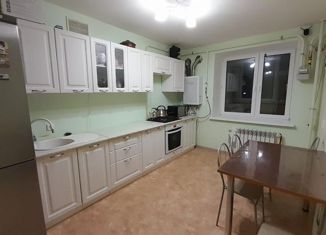 Продам 3-комнатную квартиру, 87 м2, посёлок железнодорожной станции Высокая Гора, Станционная улица, 8