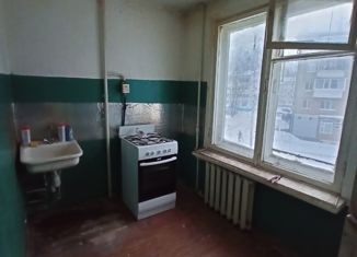 Продам 3-комнатную квартиру, 58.7 м2, Чайковский, улица Карла Маркса, 2