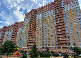 Продается однокомнатная квартира, 37.5 м2, Липецкая область, улица Хренникова, 5