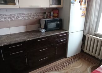 Продам 2-ком. квартиру, 48 м2, Барнаул, улица Воровского, 112, Октябрьский район