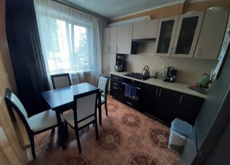 Продается 3-ком. квартира, 69 м2, посёлок Сосновый, микрорайон А, 8