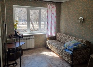 Сдам однокомнатную квартиру, 30 м2, Омская область, улица Бородина, 37