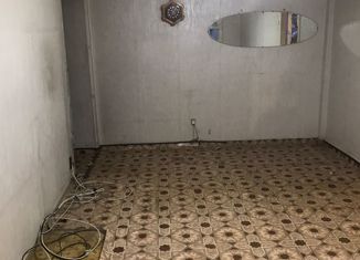 Трехкомнатная квартира на продажу, 57.2 м2, Озёрск, улица Бажова, 12