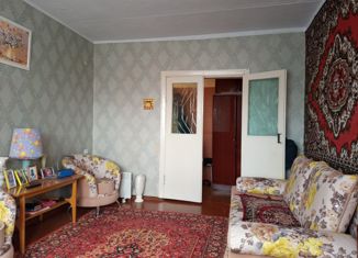 Продается 1-комнатная квартира, 50 м2, Соликамск, улица В.И. Кузнецова, 6