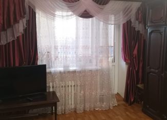 Продается двухкомнатная квартира, 50.6 м2, город Семилуки, Комсомольская улица, 1
