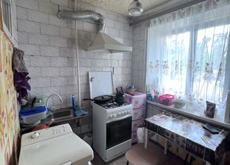 3-комнатная квартира на продажу, 60.3 м2, посёлок городского типа Безенчук, Советская улица, 164А