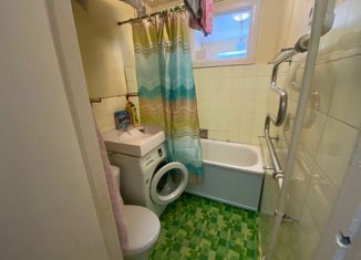 Продажа 2-ком. квартиры, 40 м2, село Перелюб, Советская улица, 31