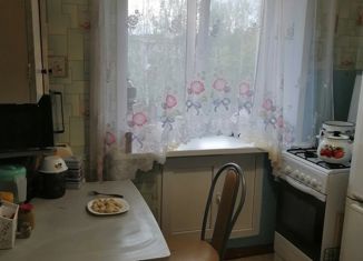 Продам 3-комнатную квартиру, 51 м2, Добрянка, Советская улица, 84