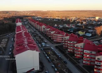 Продается однокомнатная квартира, 35.9 м2, посёлок городского типа Смышляевка, Московское шоссе, 24-й километр, 9с5