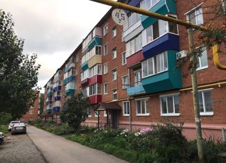 Продается 2-комнатная квартира, 47 м2, Сарапул, улица Чистякова, 46