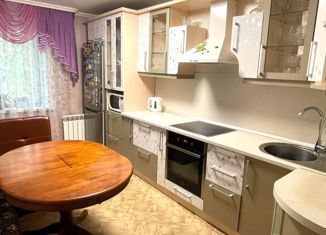 Продается 4-комнатная квартира, 76.8 м2, Благовещенск, улица Чайковского, 211