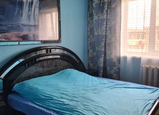 Продаю 2-комнатную квартиру, 53.8 м2, Арсеньев, улица Островского, 15