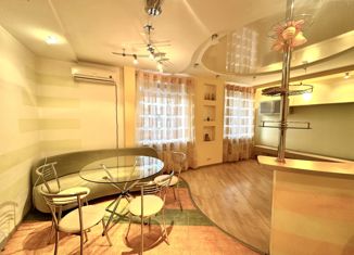 Аренда 3-комнатной квартиры, 90 м2, Нижний Новгород, улица Воровского, 3, улица Воровского