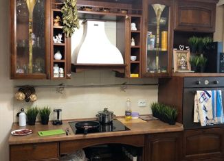 Продаю 3-ком. квартиру, 75 м2, Ижевск, Пушкинская улица, 114, Южный жилой район