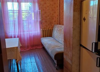 Сдается в аренду комната, 100 м2, Луга, улица Победы, 2А