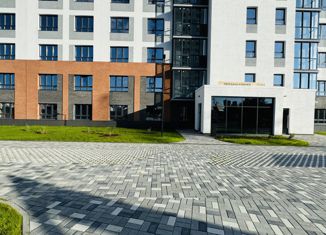 Продаю 2-ком. квартиру, 56.2 м2, Челябинск, улица Университетская Набережная, 113А