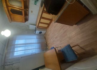 Продам 2-ком. квартиру, 57 м2, Ставрополь, улица Пирогова, 64/1, микрорайон № 34