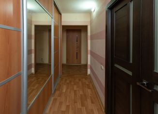 Продается 2-комнатная квартира, 52.1 м2, Челябинская область, улица Братьев Кашириных, 95