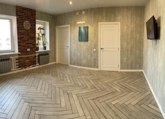 Продаю 2-комнатную квартиру, 56 м2, Шлиссельбург, улица Кирова, 2