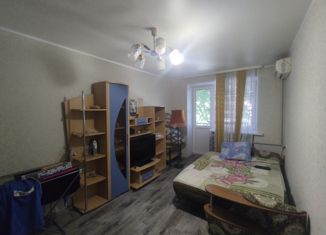 Продам 1-ком. квартиру, 30.7 м2, Астрахань, улица Шелгунова, 20