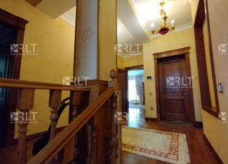 Продажа 4-комнатной квартиры, 170 м2, Дагестан, улица Анвара Аджиева