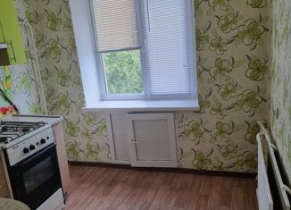 Продаю однокомнатную квартиру, 30 м2, Магнитогорск, Индустриальная улица, 18