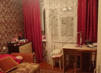 Продам 3-комнатную квартиру, 59 м2, Курская область, улица Скорятина, 190А