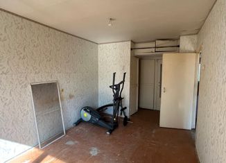 3-комнатная квартира на продажу, 63 м2, Новомосковск, улица Орджоникидзе, 5Б