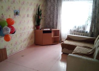 Трехкомнатная квартира на продажу, 69.8 м2, рабочий посёлок Ордынское, Октябрьская улица, 42