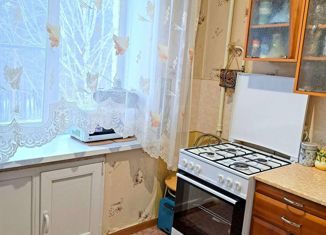 Продам 4-ком. квартиру, 62 м2, Заречный, улица Курчатова, 21