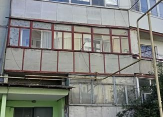 Продается двухкомнатная квартира, 53 м2, Ростовская область, улица Радио, 42