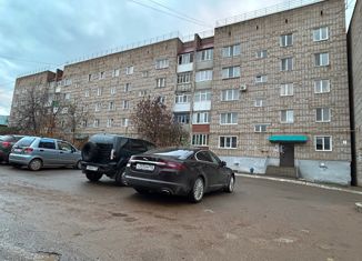 Продам 2-ком. квартиру, 49.1 м2, Бирск, улица Чернышевского, 7