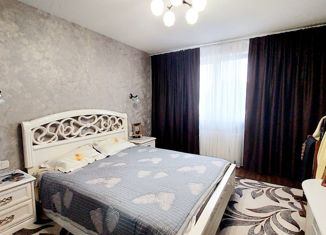 Продаю 2-ком. квартиру, 69.7 м2, Чайковский, улица Азина, 9