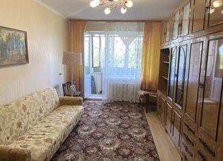 Продается двухкомнатная квартира, 51 м2, Оренбург, Салмышская улица, 1