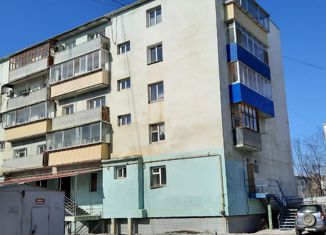 Продажа четырехкомнатной квартиры, 95.6 м2, Якутск, улица Лермонтова, 22/1, Строительный округ